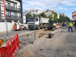 O scumpete de groapă pe strada Oltului. Contract atribuit prin negociere