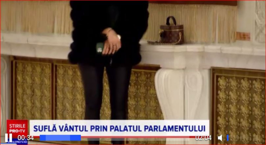 Cum suflă vântul în Casa Poporului