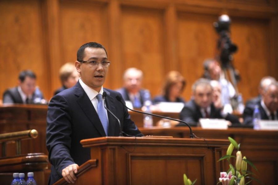 Premierul Ponta: "Depunem plângere penală împotriva lui Băsescu marţi, după declaraţiile despre Firea"