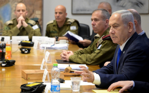 Israelul decide ce lovituri militare va aplica Iranului