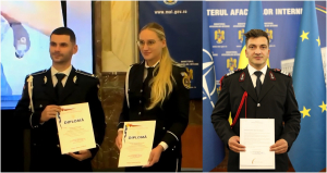 George, Mădălina şi Alin, în cadrul ceremoniei de la MAI