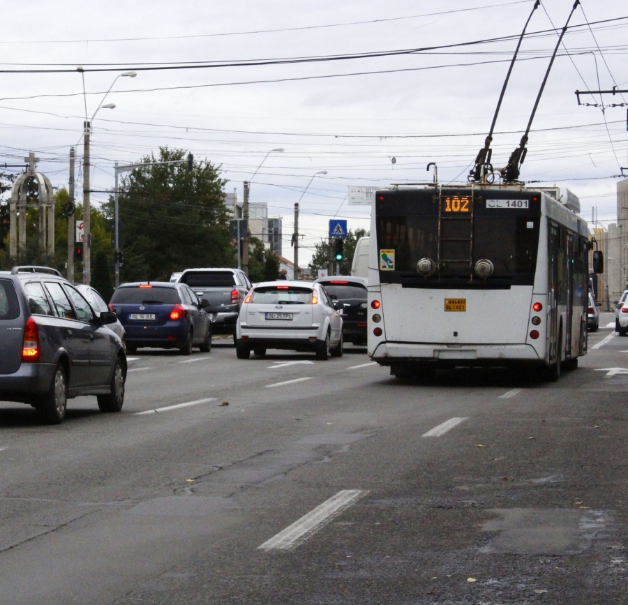 TRAFICUL RUTIER, plin de NEREGULI. Aproape 800 de gălăţeni, AMENDAȚI pe stradă