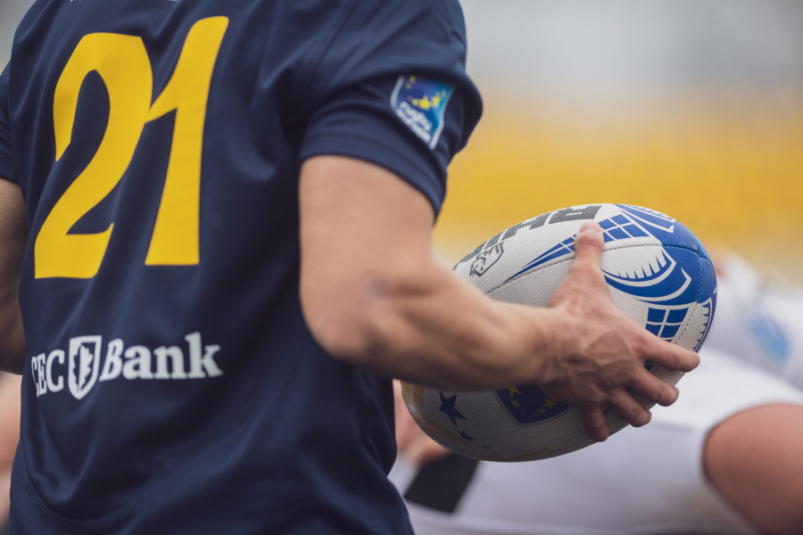 Gălățeni la rugby pe plajă