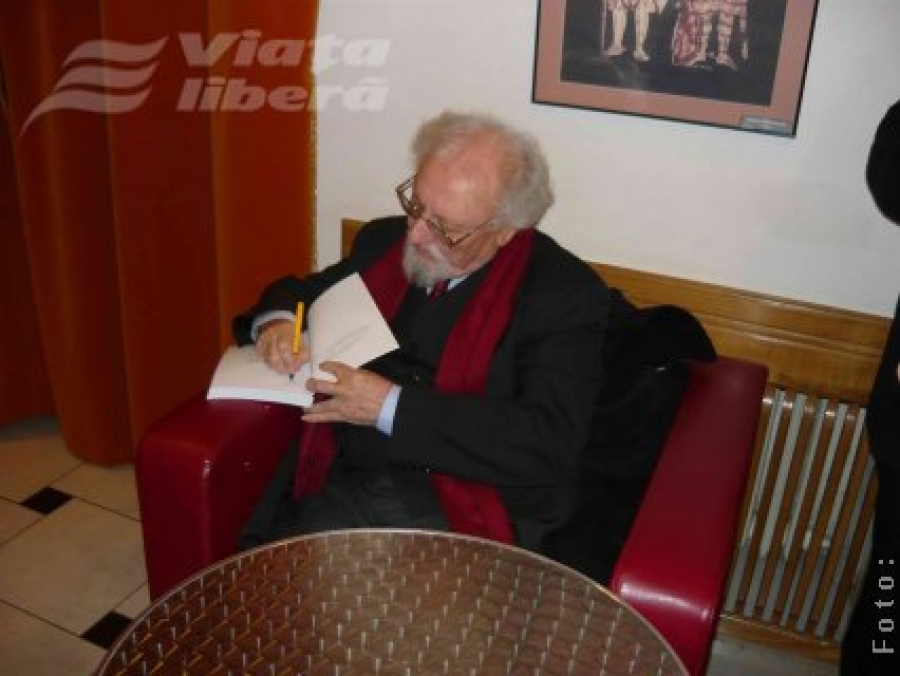Profesorul atenian Stelianos Papadopoulos, la Arhiepiscopie