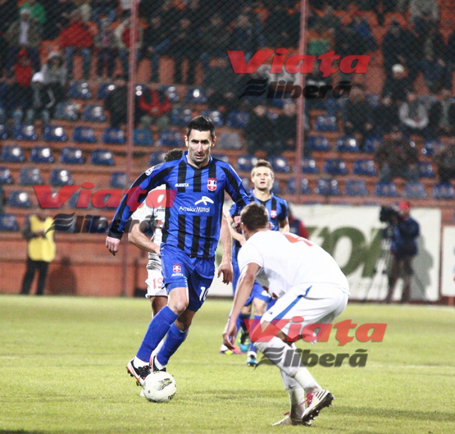 Grevă japoneză productivă / FCM Tg. Mureş – Oţelul 1-2