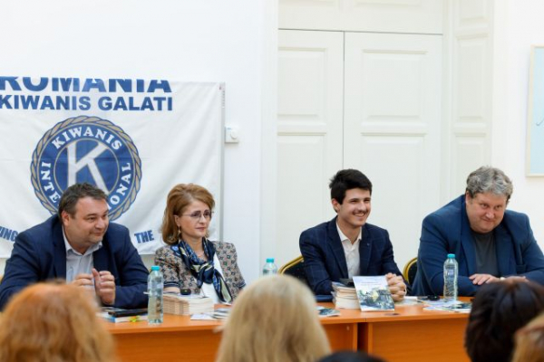 Cum ajunge un elev de 17 ani să publice un studiu istoric. Lansare de carte, la iniţiativa Clubului Kiwanis Galaţi