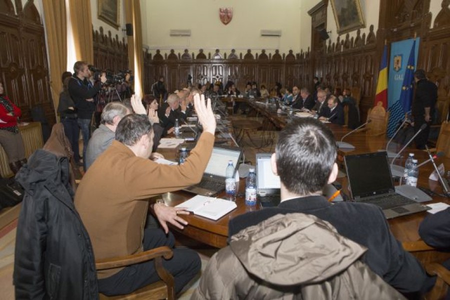 Armonie în Consiliul Local. Unanimitate pentru banii Galaţiului