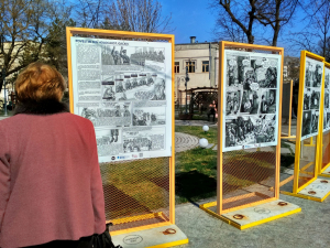 Tulburătoare „Povestiri din Holocaust”, la intrarea în Parcul „Eminescu”