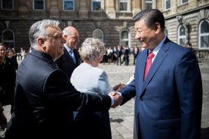 Președintele chinez Xi Jinping, la ”curtea” lui Viktor Orban