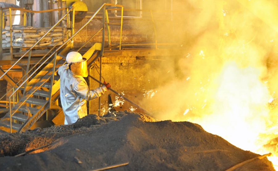 ArcelorMittal introduce în România săptămâna de lucru de patru zile