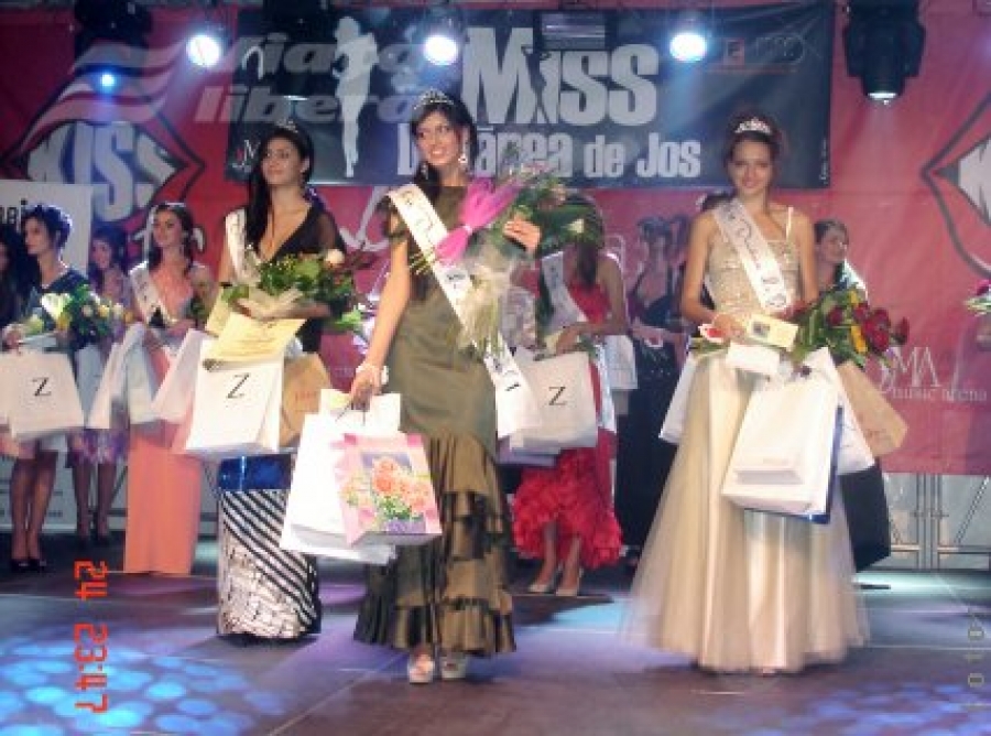 “Miss Dunărea de Jos 2011” şi-a desemnat câştigătoarele 