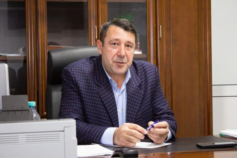 Costel Manolachi, primarul din Vânători: "Apă potabilă în toată comuna"
