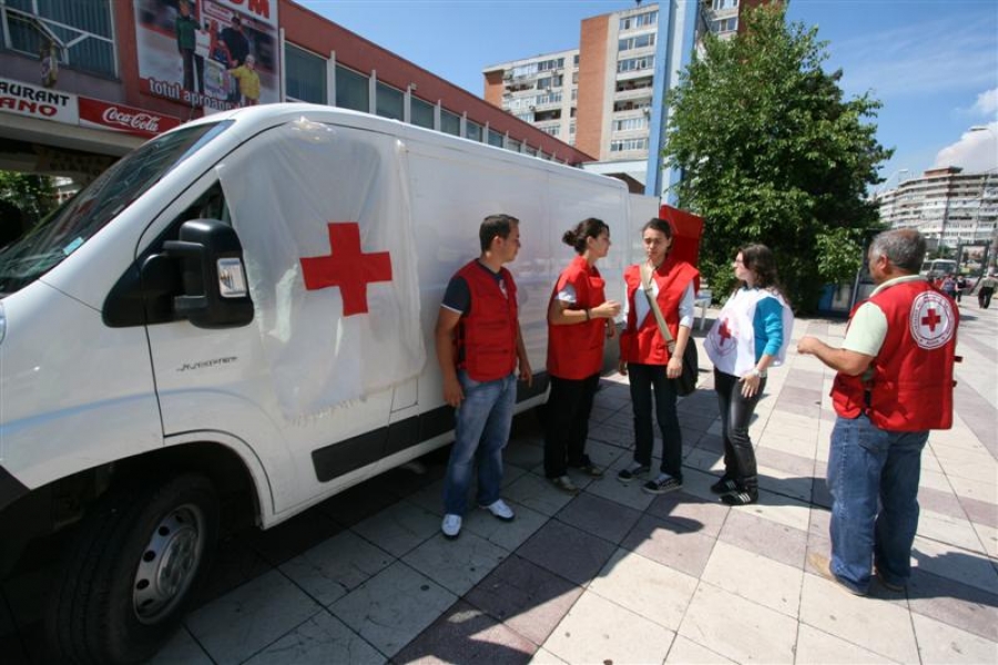 Ajutoare de la Crucea Roşie Galaţi 
