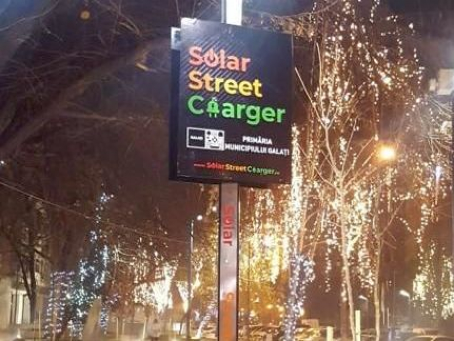 Cinci încărcătoare solare, funcţionale