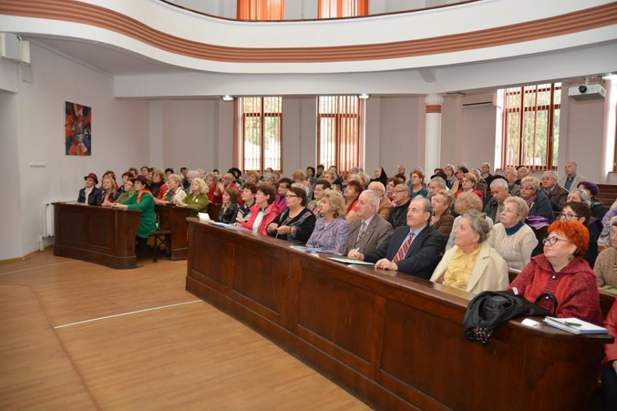 Deschidere festivă cu veşti bune la Universitatea seniorilor