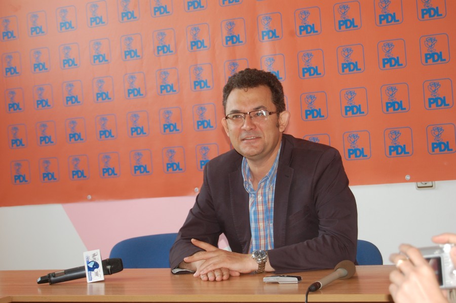 După FUZIUNEA PNL-PDL, majoritate politică de DREAPTA în circa 20 de localităţi gălăţene