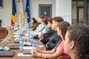 Formular prin care elevii şi profesorii îşi pot exprima nemulţumirile