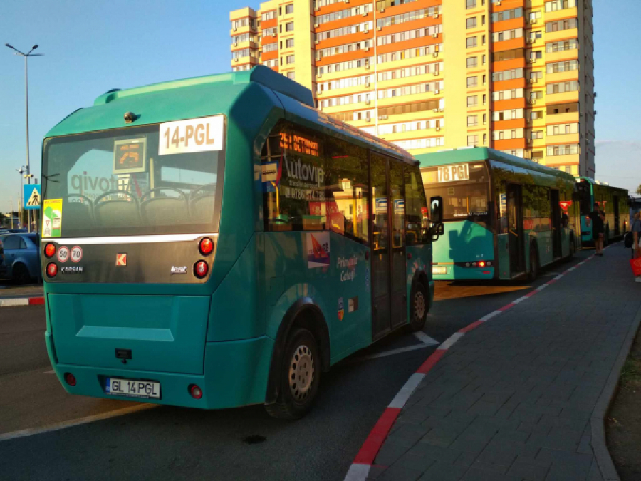 Minibuzele de pe traseul 25, suplimentate pentru votare