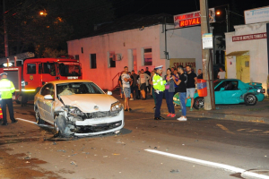 Accident de circulație pe strada Domnească. O persoană a rămas încarcerată
