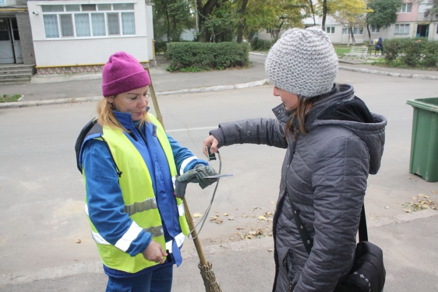 O zi printre măturătorii de stradă | ”Dacă şi oamenii ar fi înţelegători, Galaţiul ar fi mult mai curat” (FOTO)