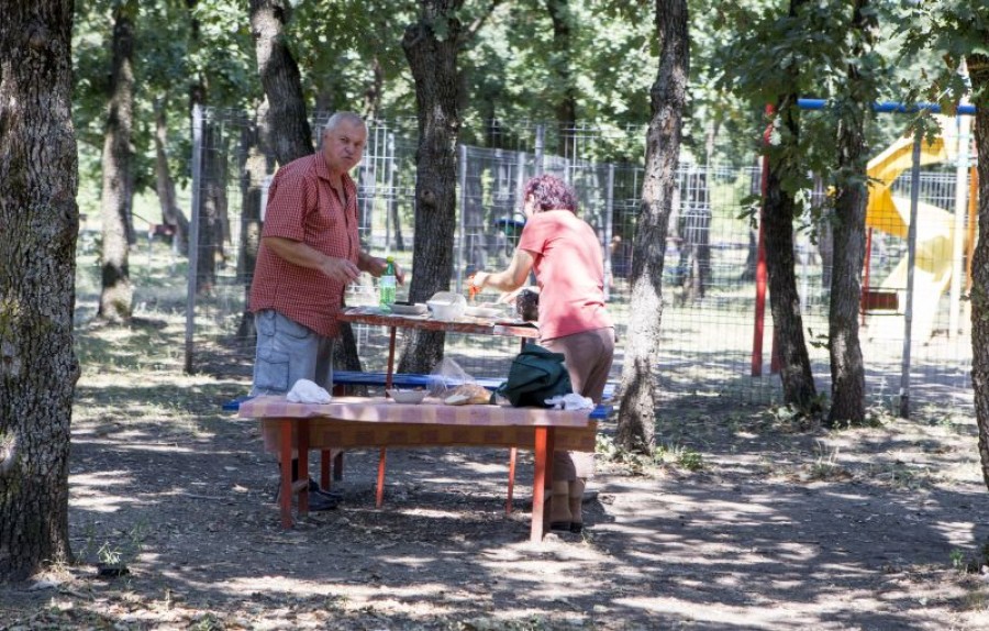 Grătarul de weekend este sfânt în Pădurea Gârboavele