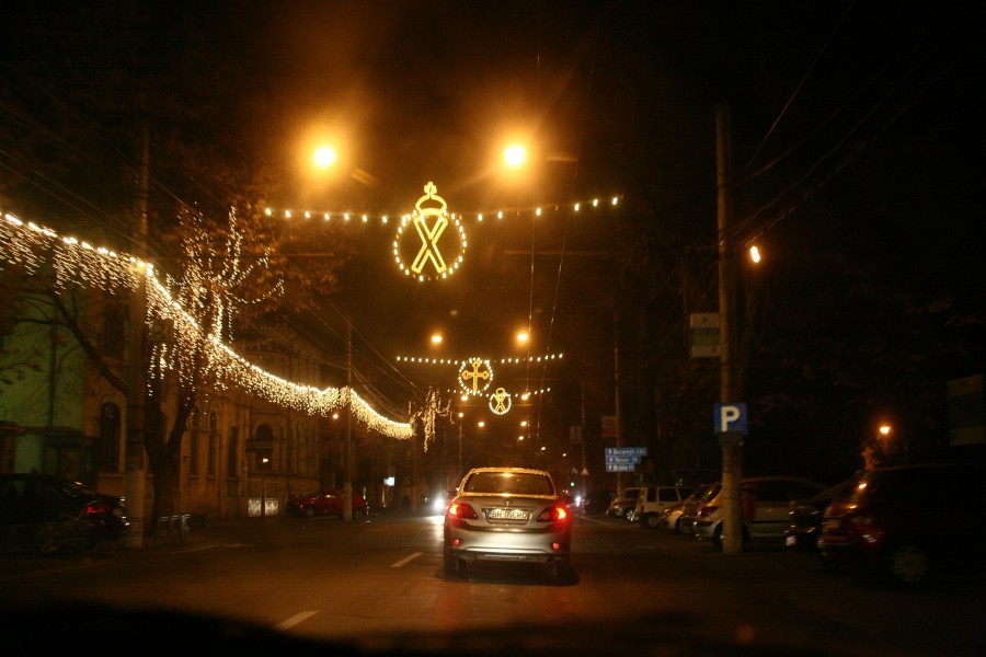O să avem luminiţe în oraş! Clujul şi Hunedoara ne luminează sărbătorile 
