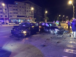 Încă un CARAMBOL în Galaţi. Trei persoane au fost rănite