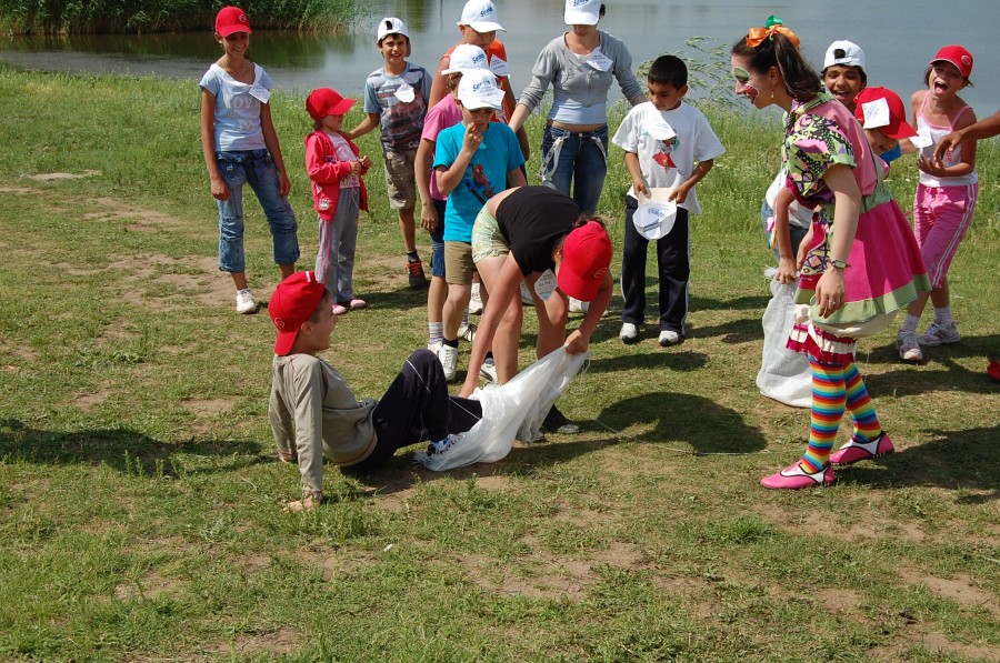 Distracţie cu părinţi şi copii la Pedagogic, de 1 Iunie