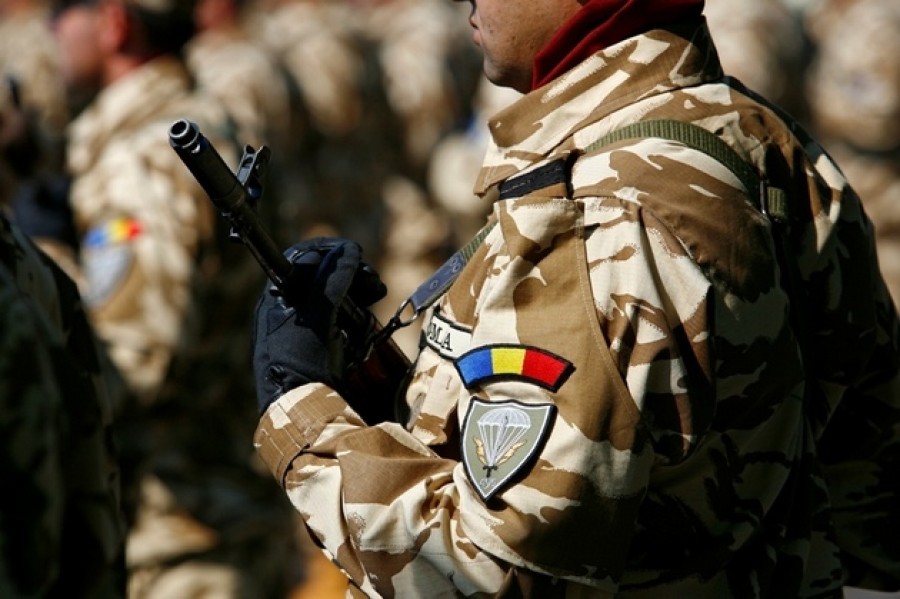 Un militar român a fost grav rănit în Afganistan