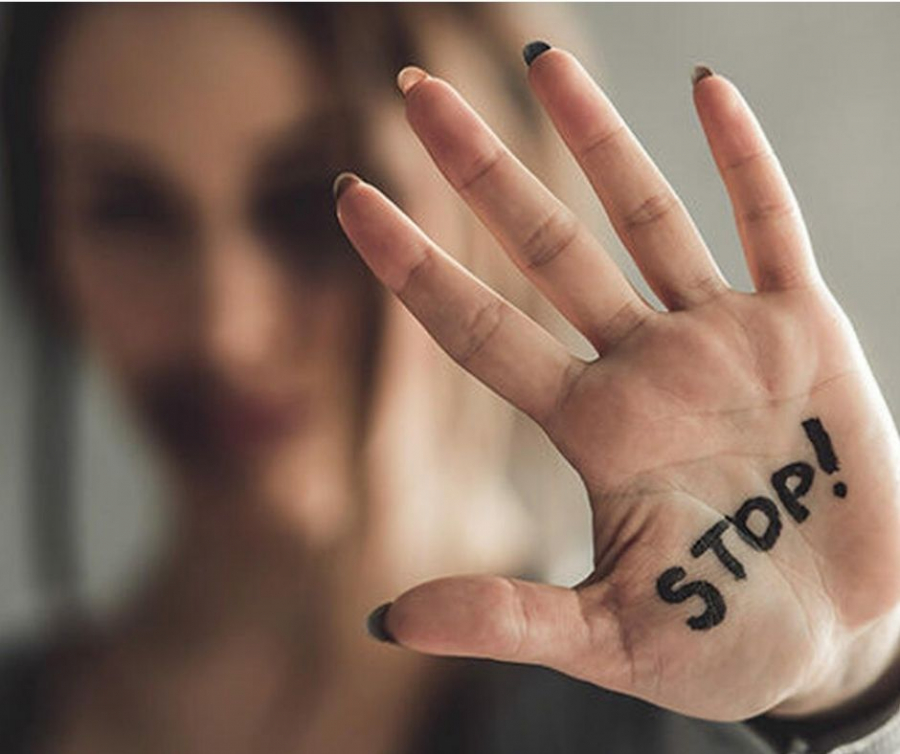 Legile anti-abuz se fac cu forță, nu cu pupături!