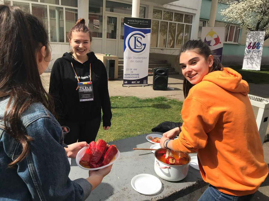 ”Culinariada” - o punte între românii de pe malurile Prutului. Festivalul ”Zilele Basarabiei”