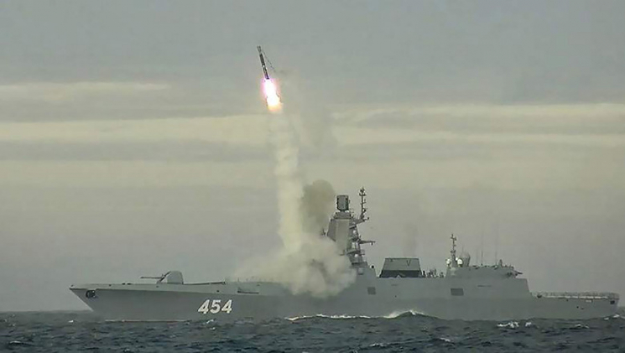 Rusia își etalează puterea militară