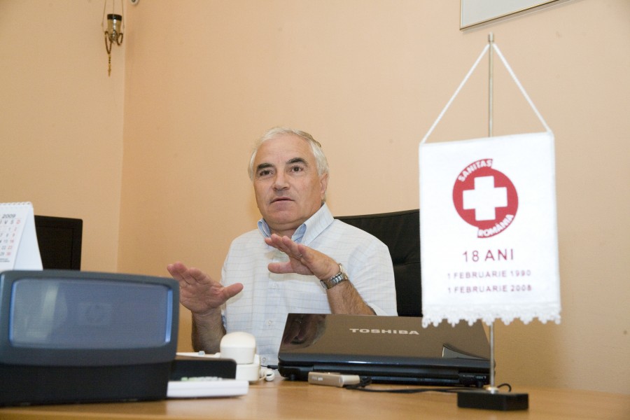 INTERVIU cu liderul FEDERAŢIEI SANITAS Galaţi, Paraschiv Sălăvăstru: "Sănătatea - prioritate nu doar ca slogan politic"