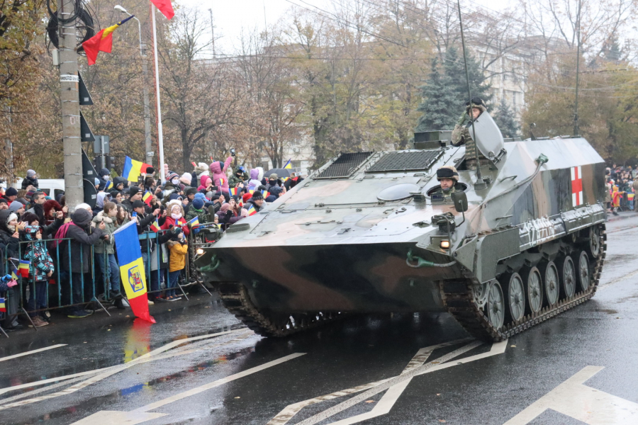 1 Decembrie la Galaţi. Defilare militară cu ocazia Zilei Naţionale a României