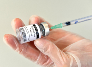 Doar 15 medici de familie din județul Galați vaccinează anti-COVID-19