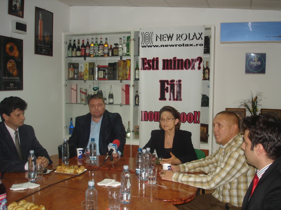 „Eşti minor? Fii non-alcool!” (P)