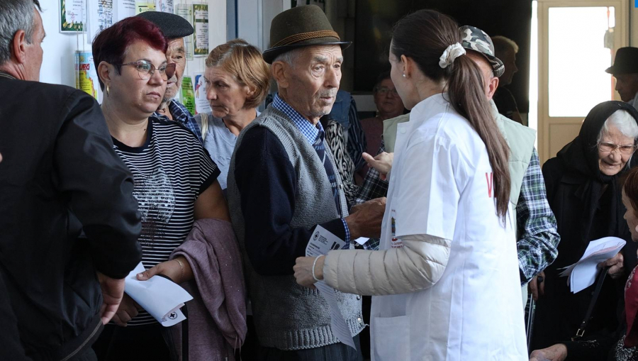 Consultaţii medicale gratuite, într-un sat din judeţul Galaţi