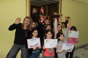 16 premii şi menţiuni, câştigate de 15 copii din Galaţi la Festivalul „Ghiocelul de argint”