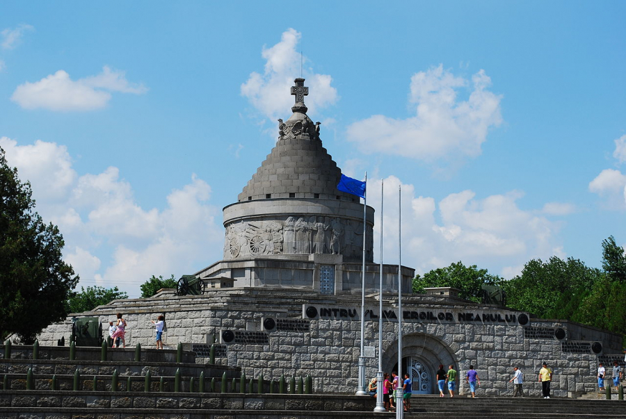 Mausoleul de la Mărăşeşti, construit pe teren donat de un gălăţean