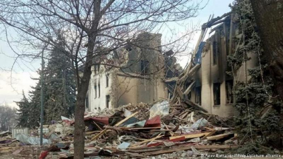 Aproximativ 300 de morți la teatrul din Mariupol, după bombardamentul rusesc