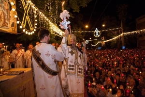Slujbe în toate bisericile din GALAȚI, în noaptea de Înviere