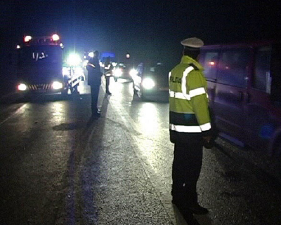 Incident dramatic la Cuza Vodă/ A accidentat mortal un om întins pe drum
