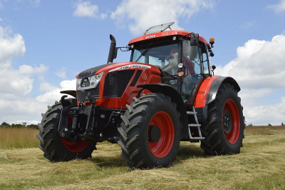 Primăria Băleni şi-a cumpărat tractor de 145.000 de euro