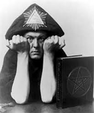 Aleister Crowley, antihristul? Cel mai controversat personaj care a influenţat lumea