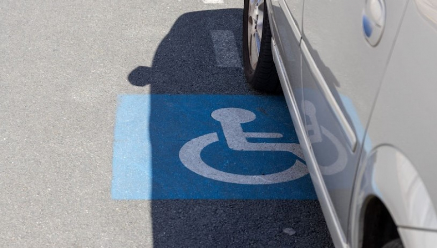 Poliția Locală sare în ajutorul gălăţenilor cu dizabilități