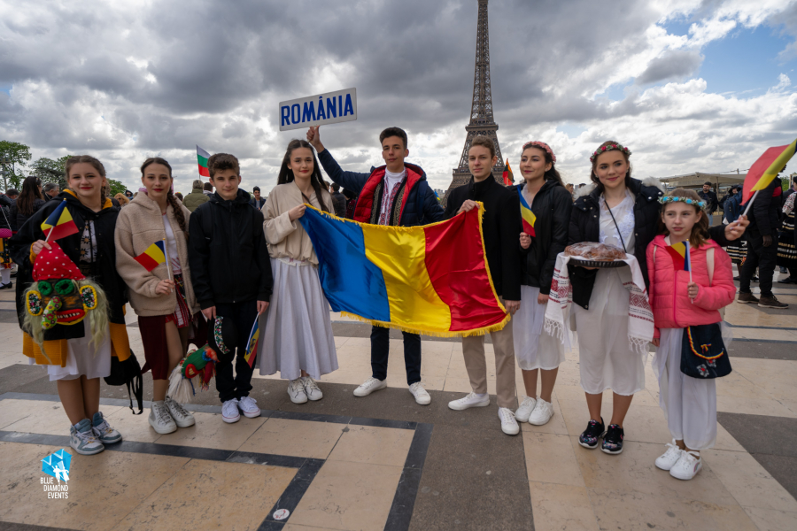 „Nunta din Moldova”, pe scena Palais des Glaces din Paris (FOTO)
