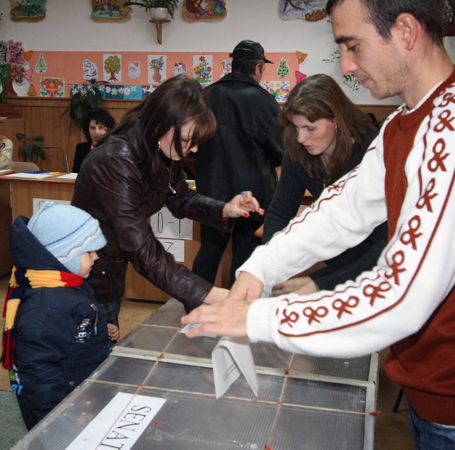 Balanţa prezenţei la vot: Mediul rural a reuşit să întreacă mediul urban