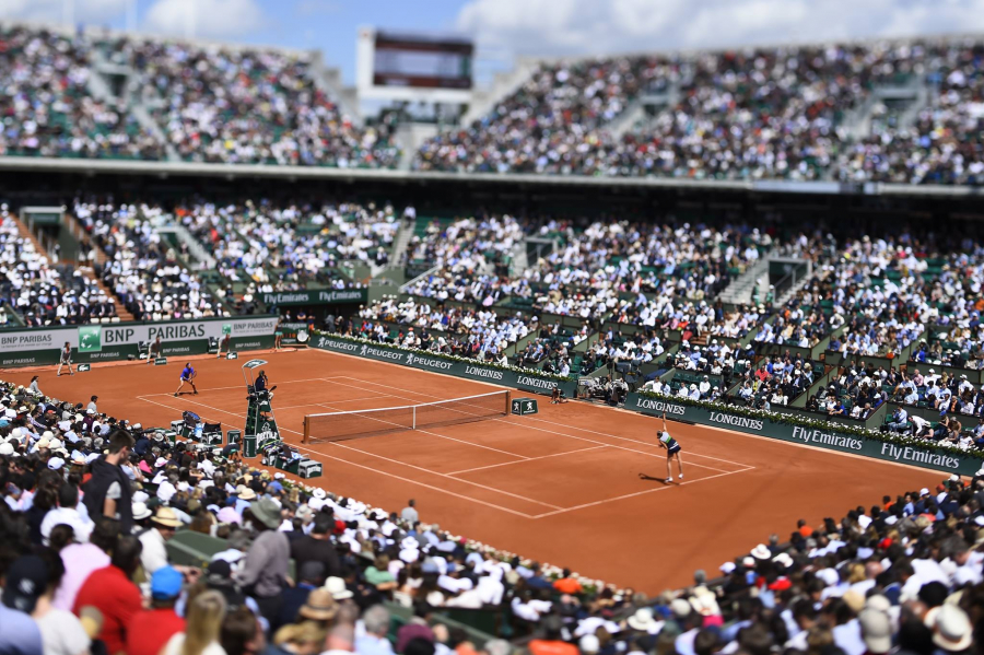 A început spectacolul pe zgura de la Roland Garros