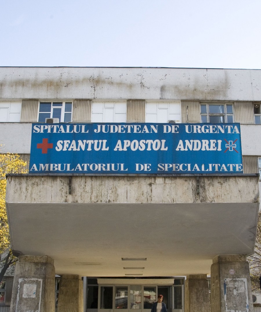 Gălăţenii dezbat acuzaţiile aduse Spitalului Judeţean