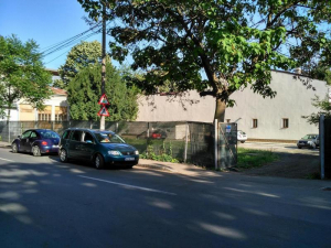 UPDATE. Primarul Ionuţ Pucheanu demolează sediul PSD pentru o parcare subterană